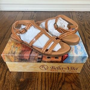 NEW Bella Vita Women's IRA-Italy Sandal Sz 5M